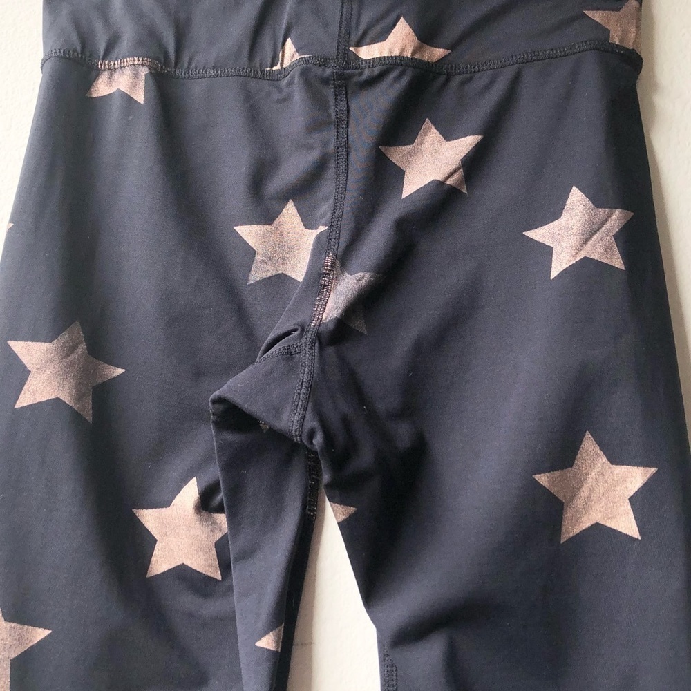 Terez Black Gold Star Foil Printed Tall Band Leggings Sz M - Picture 10 of 13